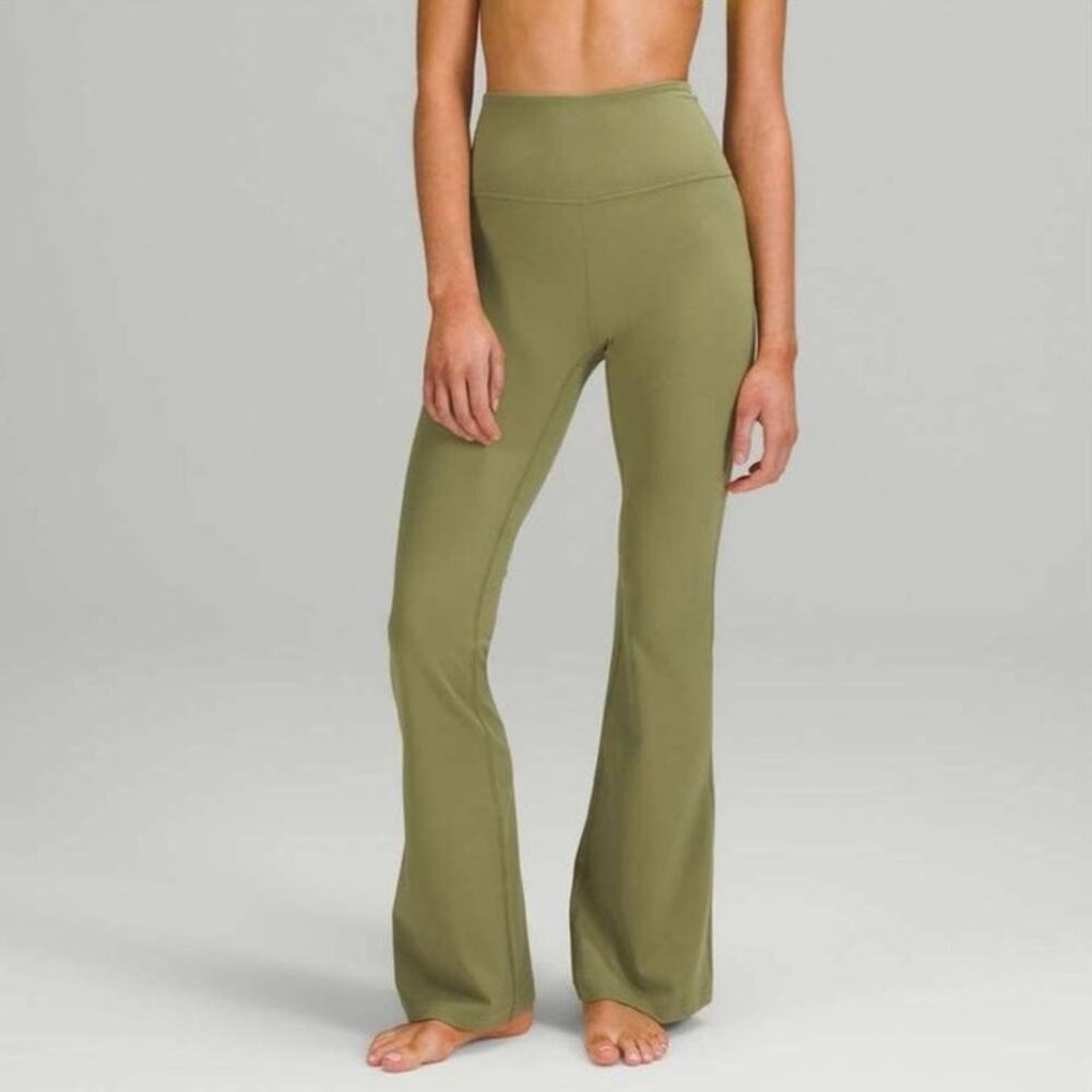 Lululemon 18 Groove Flare Leggings
